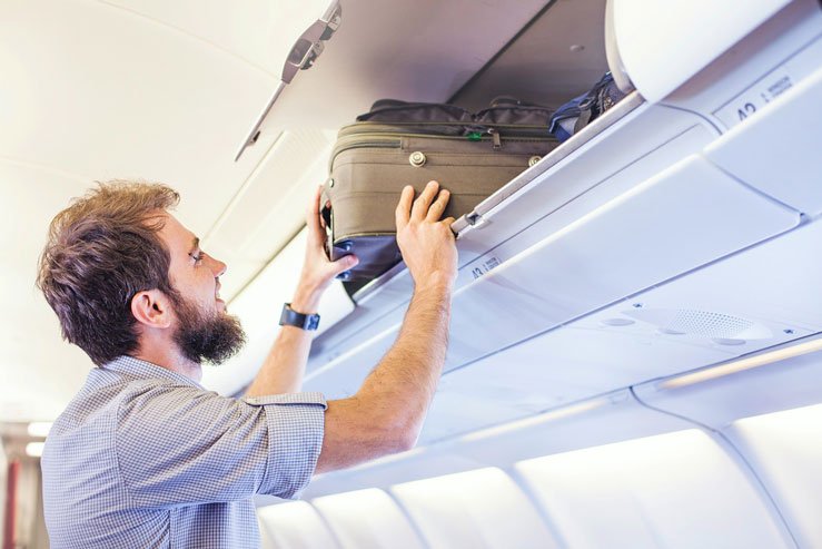 Italian government bans the use of overhead bins on some flights © Mila Supinskaya Glashchenko/Shutterstock