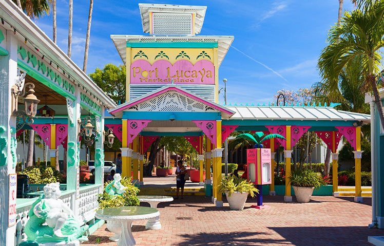 The Bahamas is lifting its mandatory quarantine rule in November ©Yevgen Belich/Shutterstock