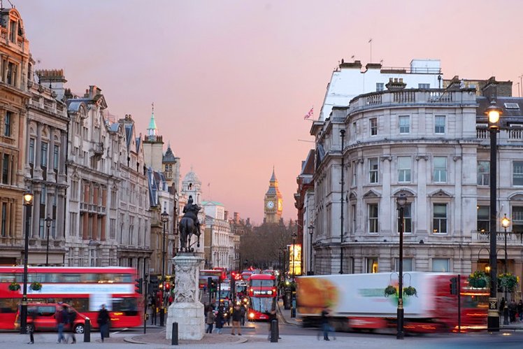 England has introduced a mandatory travel declaration form for overseas travelers © Brendan Kearns / EyeEm / Getty Images