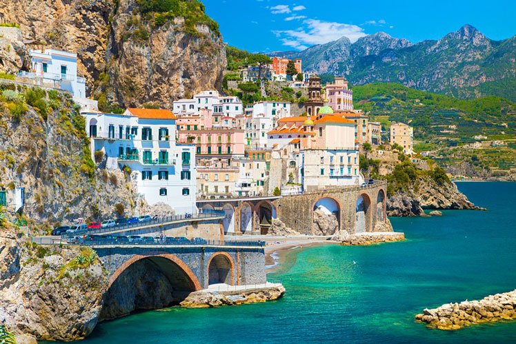 Italy is now open to US travelers arriving on COVID-tested flights © Oleg Voronische / Shutterstock