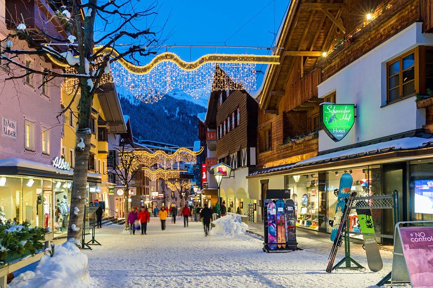 Austria is imposing tougher entry restrictions on arrivals from the UK, the Netherlands, Denmark and Norway © Shutterstock
