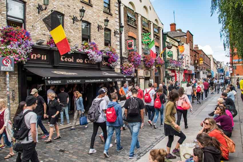 No matter the weather, Dublin's outdoor dining scene is taking off since the pandemic © Getty Images