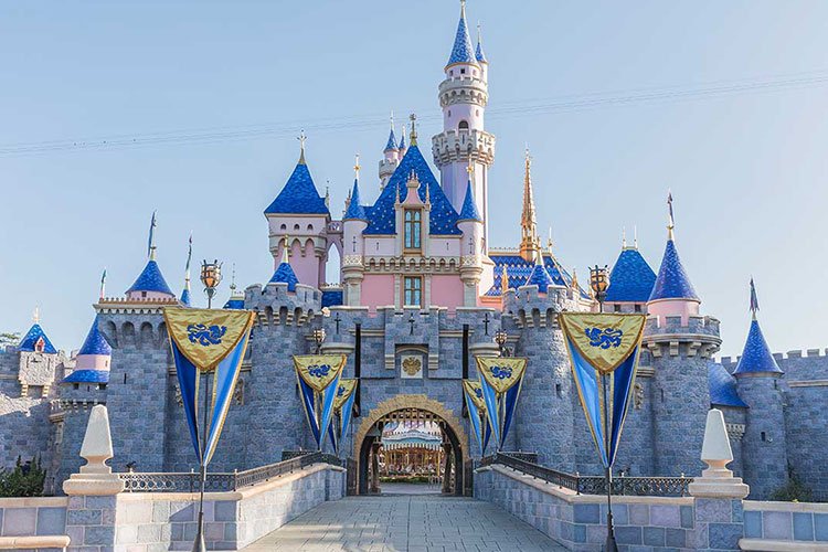 Disneyland Resort / Christian Thompson