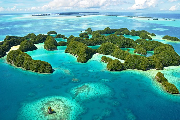 Trying to wrap your head around where to go in the South Pacific? We've got a guide for that © howamo / Shutterstock