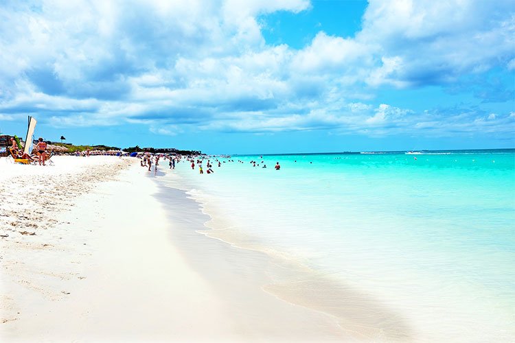 The Caribbean is beginning to open its borders to tourists © Steve Photography / Shutterstock
